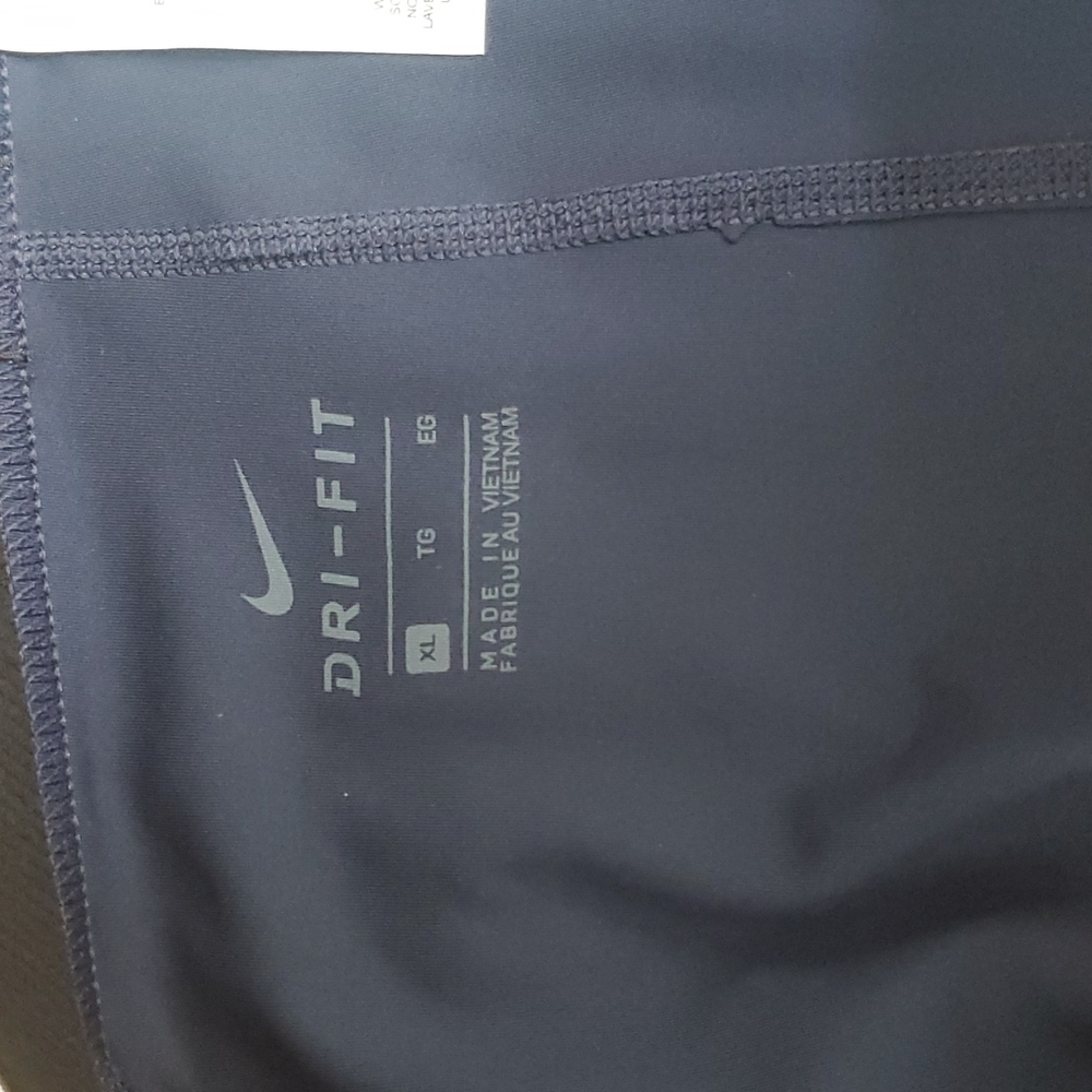 Nike pros - Picture 3 of 3
